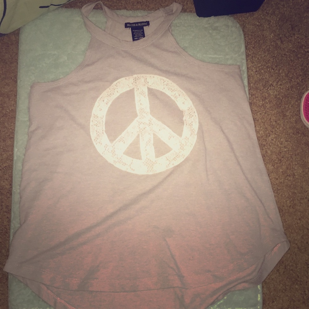Hey I’m selling a NEW cute back to school tank top